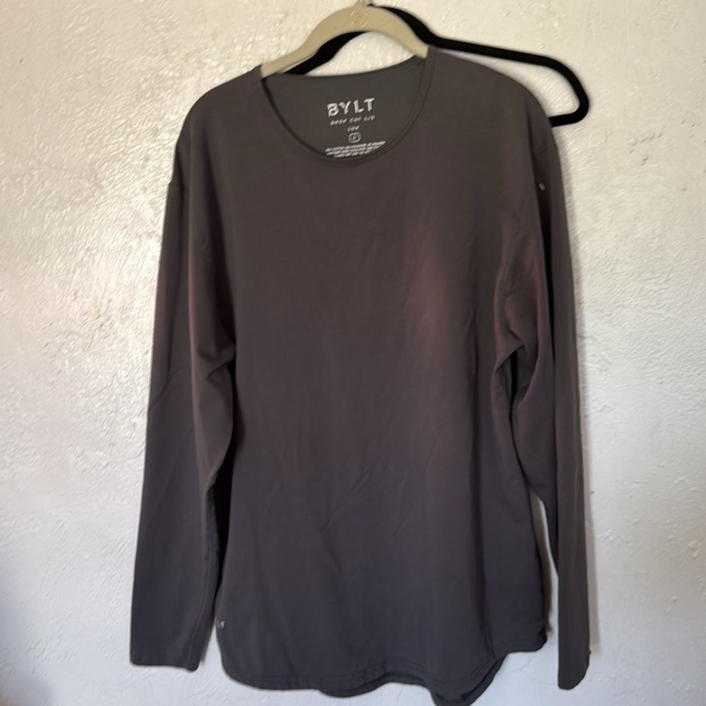 BYLT 2023 Lux Drop Cut Long Sleeve Tshirt in L Premium Basics Gray green